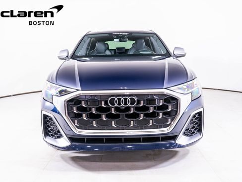 Used 2024 Audi SQ8 Prestige w/ Prestige Package image 8