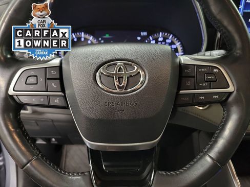 Used 2022 Toyota Highlander Platinum AWD/4WD image 25
