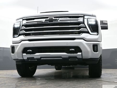 Used 2025 Chevrolet Silverado 2500 High Country w/ High Country Premium Package image 24