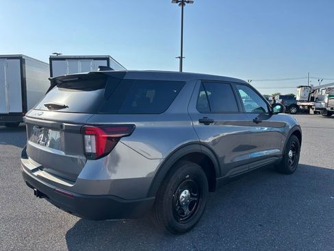 New 2025 Ford Explorer 4WD Police Interceptor image 7