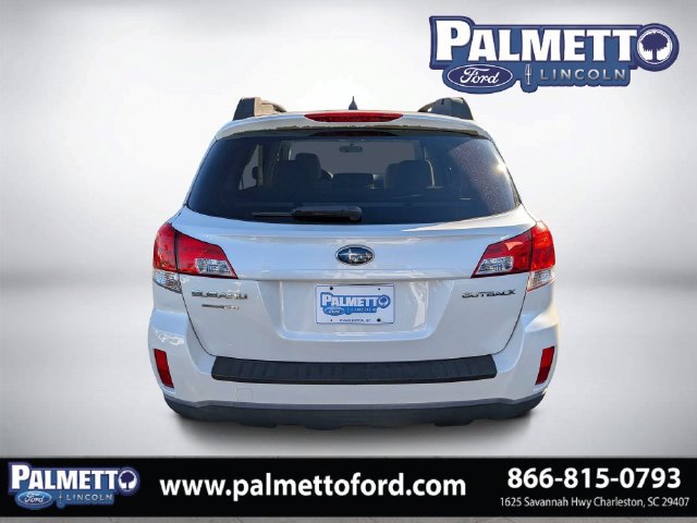 Used 2014 Subaru Outback 2.5i Premium AWD/4WD image 4