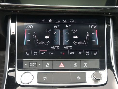 Used 2019 Audi Q8 Premium Plus w/ Premium Plus image 32