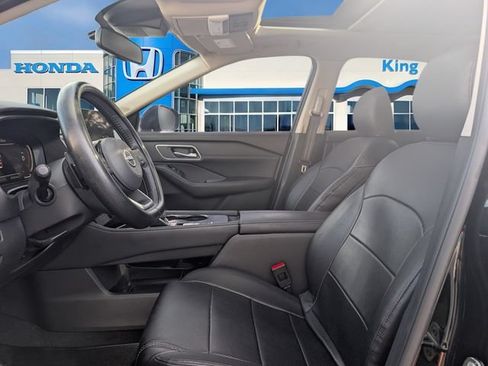 Used 2024 Nissan Rogue Platinum w/ Platinum Premium Package FWD image 17