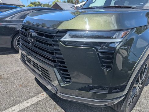 Used 2024 Lexus GX 550 w/ Cold Area Package AWD/4WD image 22