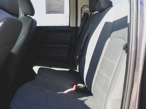 Used 2017 RAM 1500 Express image 18