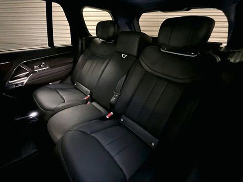 New 2026 Land Rover Range Rover Autobiography image 9