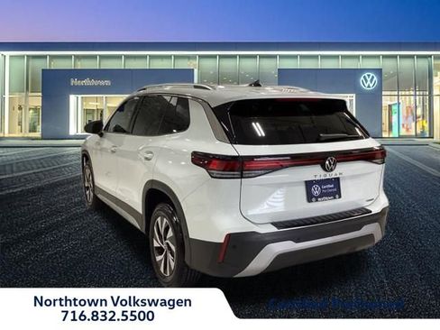 Certified 2025 Volkswagen Tiguan S image 3