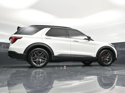 Used 2025 Ford Explorer ST AWD/4WD image 52