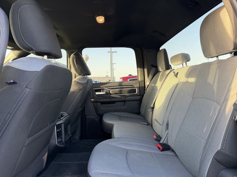 Used 2024 RAM 2500 Big Horn w/ Snow Chief Group image 40