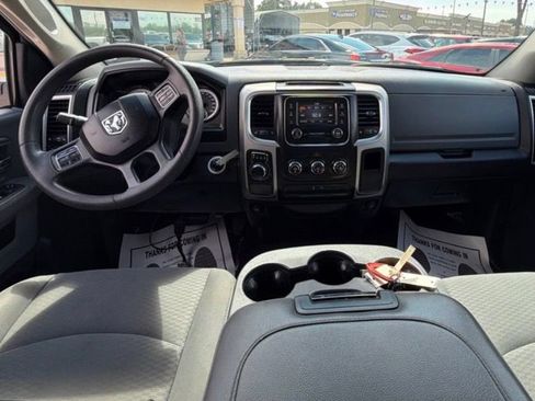 Used 2020 RAM 1500 Classic SLT RWD image 4