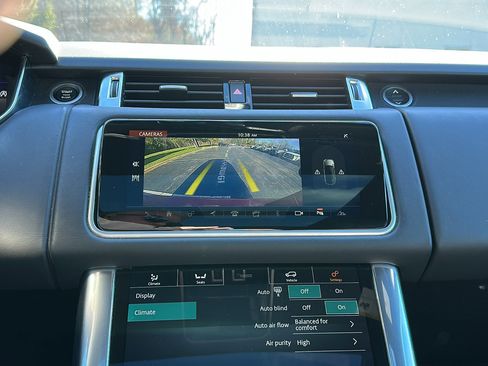 Used 2021 Land Rover Range Rover Sport HST image 20