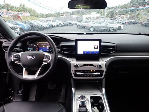 Certified 2023 Ford Explorer XLT w/ Equipment Group 202A image 20