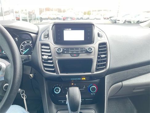 Used 2019 Ford Transit Connect XL image 13