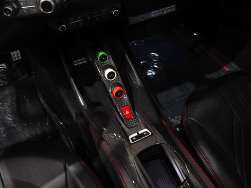 Used 2018 Ferrari 812 Superfast RWD image 12