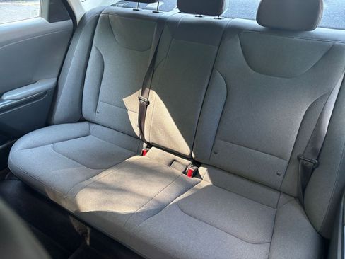 Used 2025 Kia K4 FWD image 37