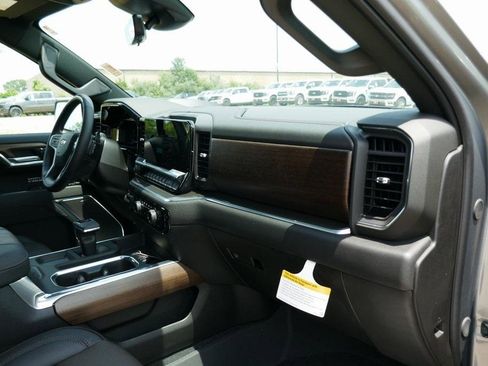 New 2025 Chevrolet Silverado 1500 High Country image 11
