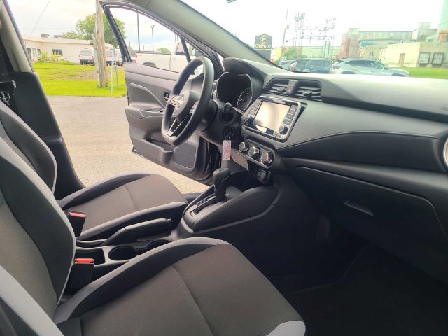 Used 2025 Nissan Versa S w/ S Plus Package FWD image 19