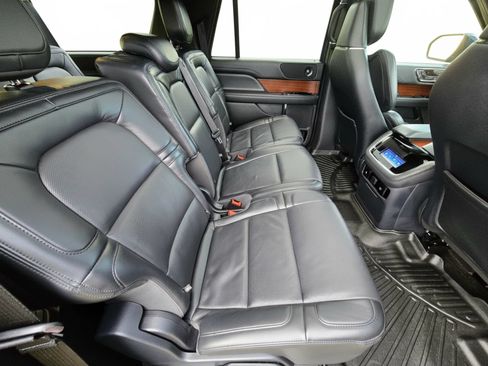 Used 2023 Lincoln Navigator L Reserve RWD image 15