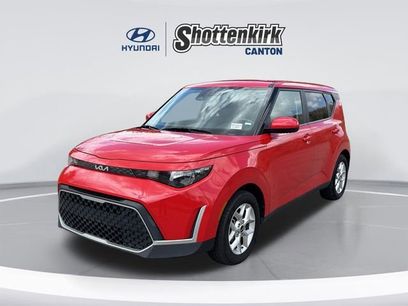 Used 2023 Kia Soul LX w/ Option Group 015