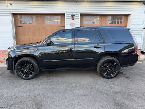 Used 2015 Cadillac Escalade Premium AWD/4WD image 6