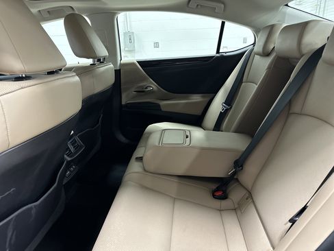 Used 2019 Lexus ES 350 image 31