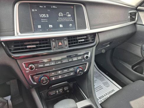 Used 2020 Kia Optima LX image 10
