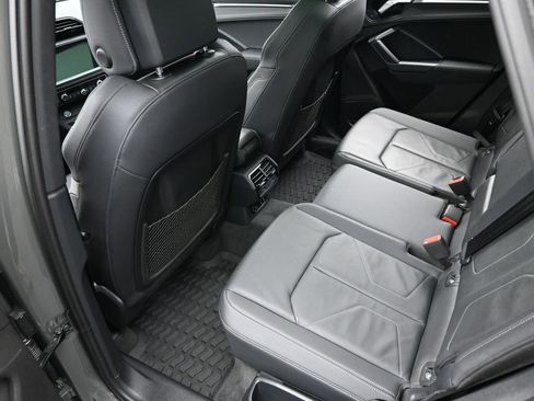 Used 2020 Audi Q3 2.0T Prestige image 24