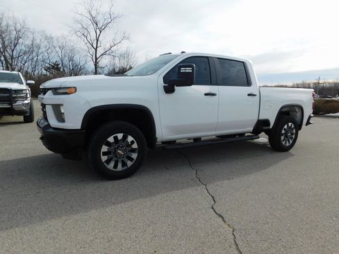 Used 2023 Chevrolet Silverado 2500 Custom image 10