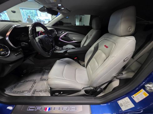 Used 2023 Chevrolet Camaro SS RWD image 19