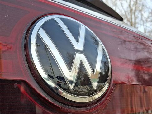 Used 2024 Volkswagen Atlas SEL Premium R-Line image 31