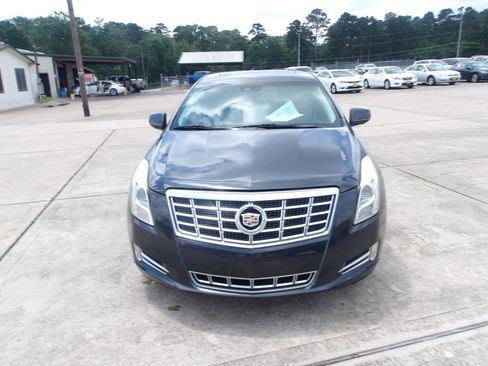 Used 2013 Cadillac XTS Luxury w/ Driver Awareness Package FWD image 3