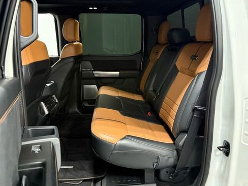Used 2024 Ford F250 Platinum image 34