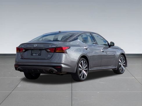 Used 2020 Nissan Altima 2.5 Platinum AWD/4WD image 5