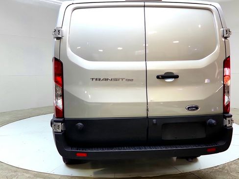 Used 2020 Ford Transit 150 Low Roof RWD image 6