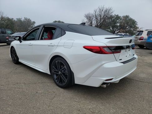 Used 2025 Toyota Camry XSE w/ Premium Package image 7