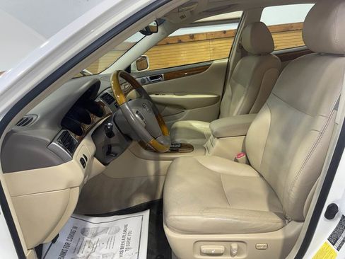 Used 2005 Lexus ES 330 image 16