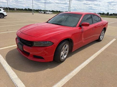 Used 2022 Dodge Charger SXT RWD image 1