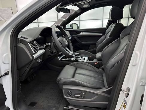 Used 2025 Audi Q5 2.0T Premium Plus w/ Premium Plus Package AWD/4WD image 12