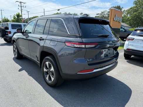 Used 2023 Jeep Grand Cherokee 4WD 4xe w/ Luxury Tech Group II image 6