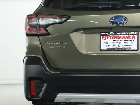 Used 2022 Subaru Outback Limited w/ Popular Package #2 AWD/4WD image 41