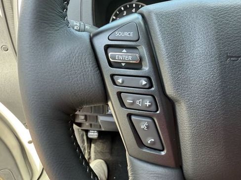 New 2025 Nissan Frontier SV w/ SV Convenience Package RWD image 14