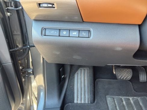 Used 2022 Nissan Pathfinder Platinum w/ Cargo Package image 31