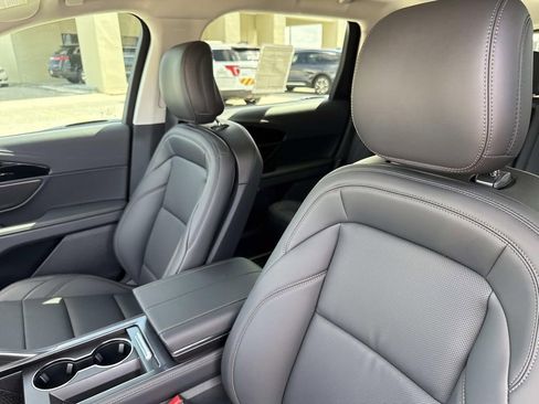 New 2026 Lincoln Nautilus Premier w/ Equipment Group 102A image 21