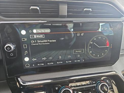 Used 2022 GMC Sierra 1500 AT4 w/ AT4 Premium Package image 15