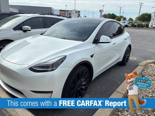 Used 2023 Tesla Model Y Performance AWD/4WD image 2