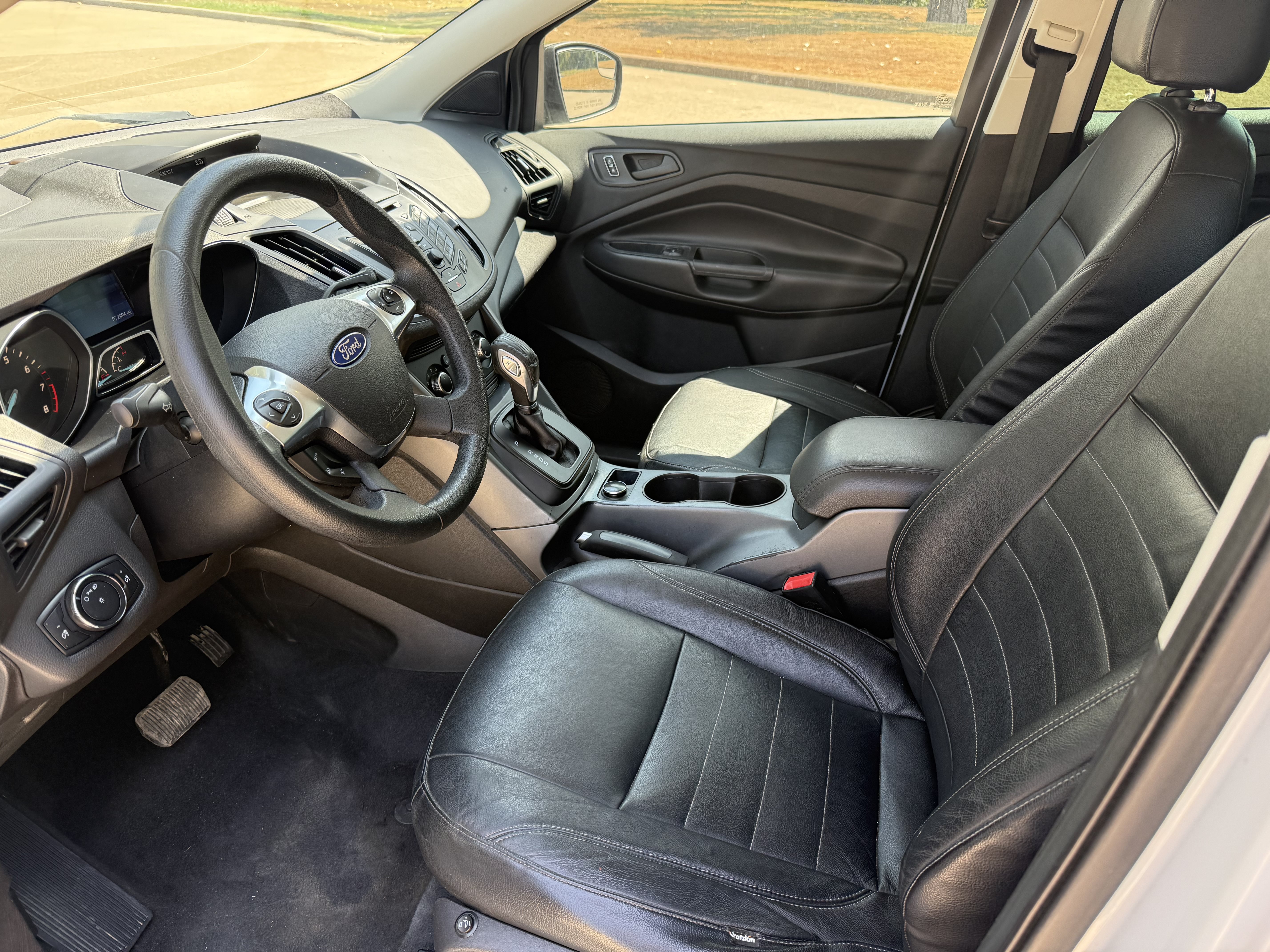 Used 2015 Ford Escape S FWD image 9