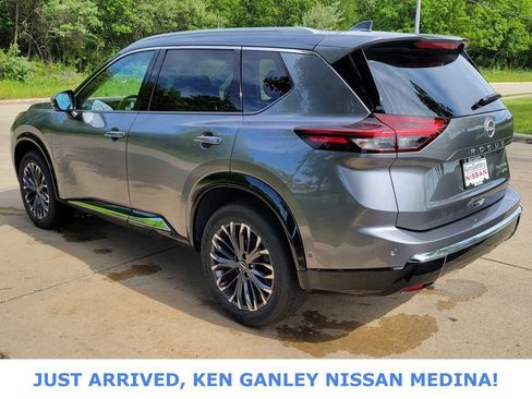 Certified 2026 Nissan Rogue Platinum w/ Platinum Premium Package AWD/4WD image 5