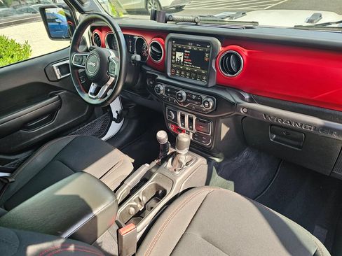 Used 2021 Jeep Wrangler Rubicon AWD/4WD image 10