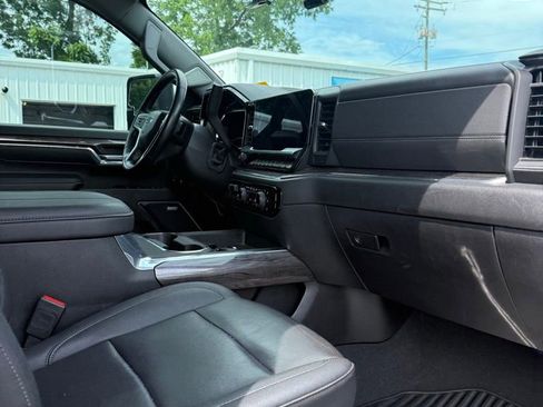 Used 2024 Chevrolet Silverado 2500 LTZ w/ LTZ Plus Package AWD/4WD image 23