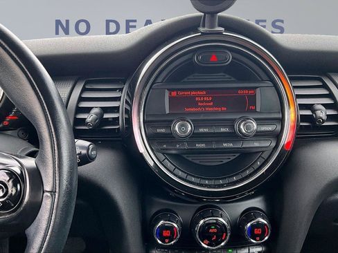 Used 2015 MINI Cooper 2-Door Hardtop FWD image 9